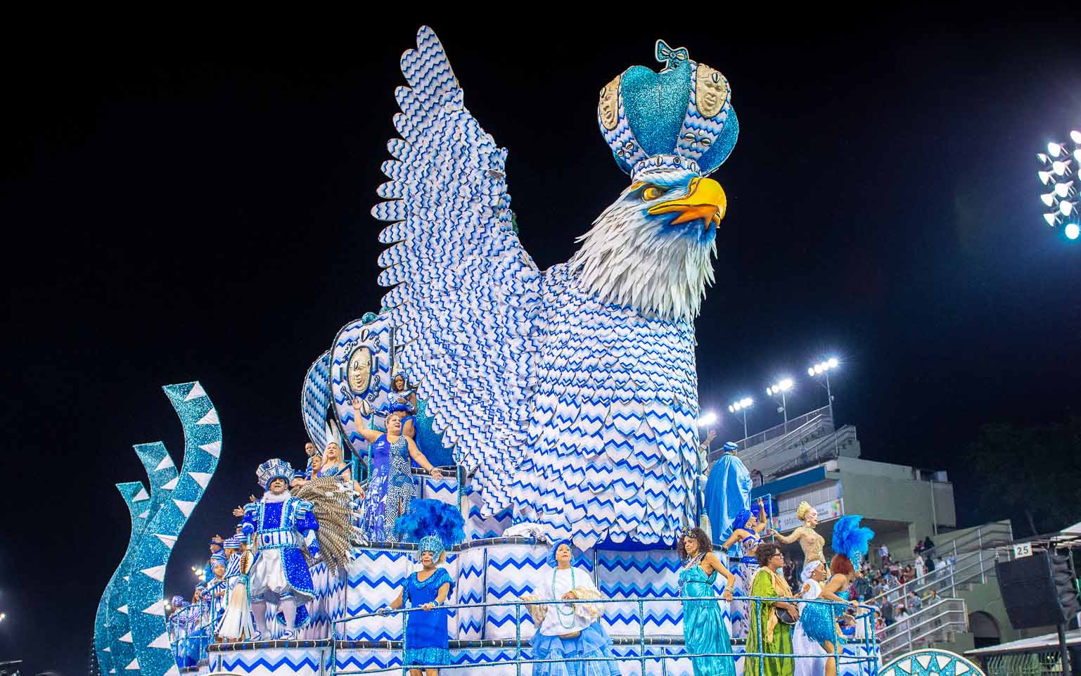 Nenê de Vila Matilde apresenta nova diretora de Carnaval Liga SP